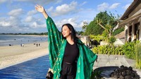 <p>Wanita 47 tahun ini juga rutin berolahraga. Baru-baru ini, Tata sering bersepeda untuk hobi dan menjaga kesehatannya. (Foto: Instagram @tatacahyani)</p>