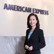 Mengenal Susanna Lee, Sosok Perempuan Hebat Dibalik Black Card American Express