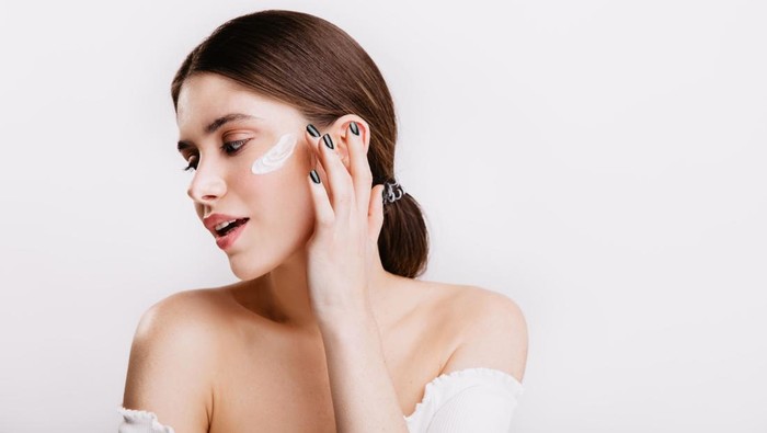 img-title Cara Memilih Sunscreen yang Tepat dan Rekomendasi Sunscreen Berdasarkan Jenis Kulit