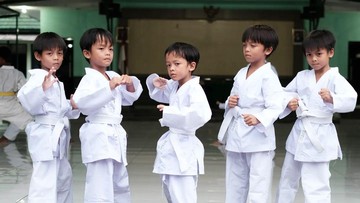 AJARKAN TANGGUNG JAWAB DAN SALING MEMAAFKAN