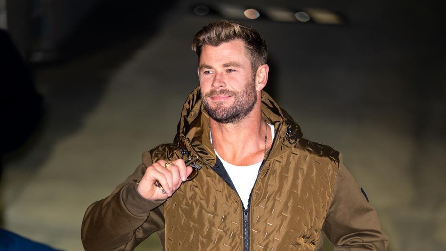 Chris Hemsworth LOS ANGELES, CA - NOVEMBER 14: Chris Hemsworth is seen at