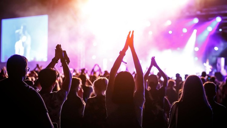 Ilustrasi Menonton Konser