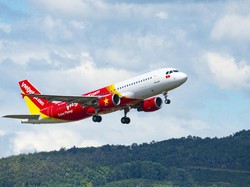Pesawat Delta Airlines Terbalik di Kanada, 3 Orang Kritis