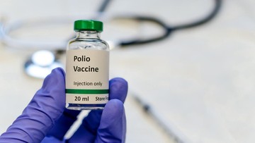 POLIO MENULAR MELALUI TINJA