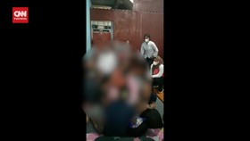 VIDEO: Polisi Gerebek 2 Lokasi Penyekapan 19 Wanita Di Pasuruan