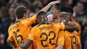 Top 3 Sports: Belanda Menang, Pemain Iran Tolak Nyanyi Lagu Kebangsaan