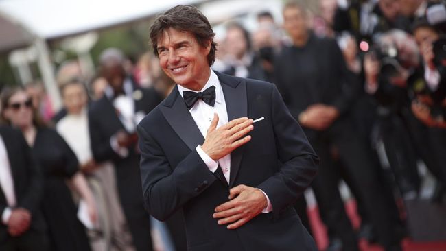 Tom Cruise dan Elsina Khayrova Semakin Dekat, Disebut Makin Serius