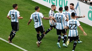 'Penjaga' Messi Terancam Absen di Belanda vs Argentina