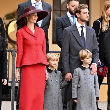 Tak Kalah dengan Keluarga Kerajaan Inggris, Simak Gaya Modis Para Bangsawan Monako!