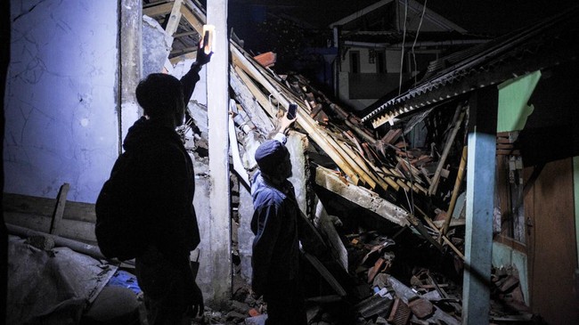 Warga di sekitar Lapas Cianjur turut jadi korban gempa. Bocah 4 tahun dilaporkan tewas.