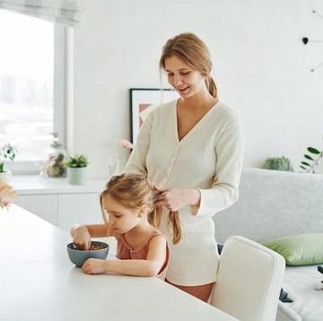 img-title Pentingnya Memastikan Anak Sudah Siap Menjadi Kakak dan Tidak Kekurangan Kasih Sayang Sebelum Tambah Anak
