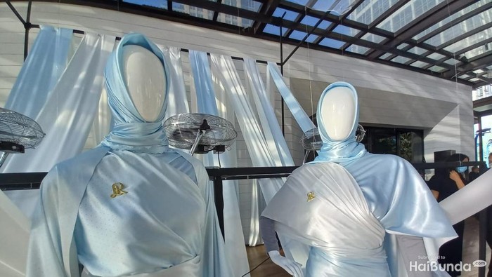 Koleksi Busana Hijab LaReine Karya Desainer Bandung Citra Irene