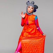 Penuh Warna dan Nyentrik, Intip Gaya Para Selebriti Indonesia yang Bisa Dijadikan Inspirasi Maximalist Fashion