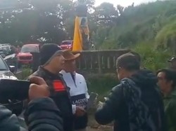 Camat Berang Rombongan Rubicon Paksa Masuk Bromo Catut Khofifah: Arogan!