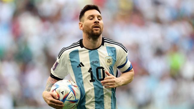 Petinju asal Meksiko Saul 'Canelo' Alvarez meminta maaf atas cuitan yang bernada ancaman terhadap kapten timnas Argentina Lionel Messi.