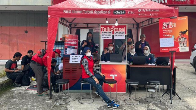 VP Corporate Communications Telkomsel Saki Hamsat Bramono menyatakan, secara umum jaringan di wilayah Cianjur telah kembali normal setelah bencana alam itu.