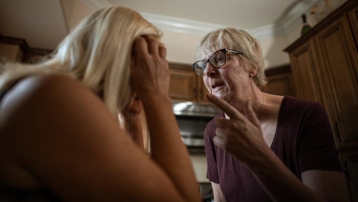 4 Cara Ini Bisa Dilakukan Hadapi Orang Manipulatif/Foto : pexels.com/RODNAE Production