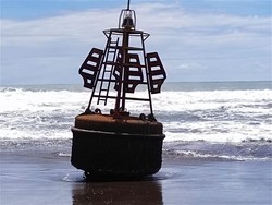Geger Buoy Terdampar di Pangandaran Usai Gempa Cianjur