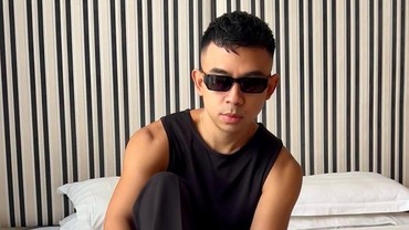 Lirik Lagu SWIPE -  ALYPH