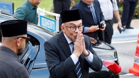 PM Anwar Ibrahim Janji Urusan TKI di Malaysia Beres dalam Tiga Bulan
