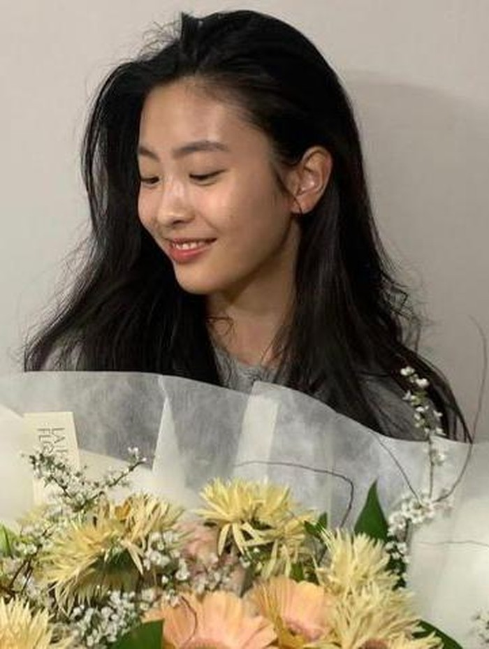 Banyak penonton yang memuji kemampuan akting Oh Ye Ju. Meskipun ia masih terbilang baru di dunia akting, Oh Ye Ju dapat memainkan karakternya dengan baik, dan tidak terlihat canggung sama sekali./ foto: instagram.com/oh.yeju