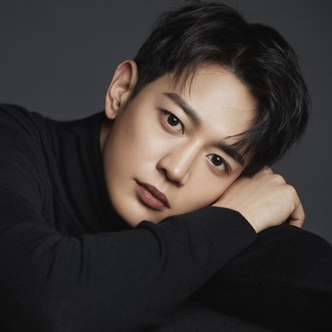 Minho SHINee Rilis Mini Album Pertama 'CHASE' 12 Desember Mendatang