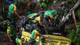 Tujuh Anggota TNI yang Bantu Korban Gempa Cianjur Keracunan Makanan