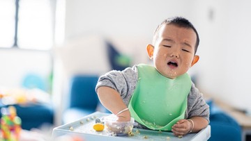JANGAN PAKSA ANAK UNTUK MAKAN
