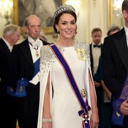 Rangkuman Gaya Kate Middleton Paling Ikonis Sepanjang Tahun 2022! Sempat Pakai Gaun Sewaan