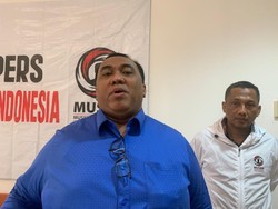Disinggung Hasto, Relawan Veteran Jokowi Buka Suara Tak Hadir ke GBK