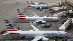 Pesawat Putar Balik di Chicago, Pilot Meninggal Dunia