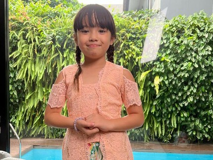 10 Model Baju Kebaya untuk Anak Perempuan dari Balita hingga Remaja, Cantik Bun!