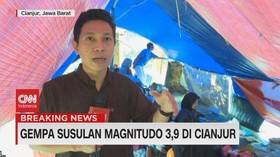 VIDEO: Pencarian Korban Tertimbun Longsor Terus Dilakukan