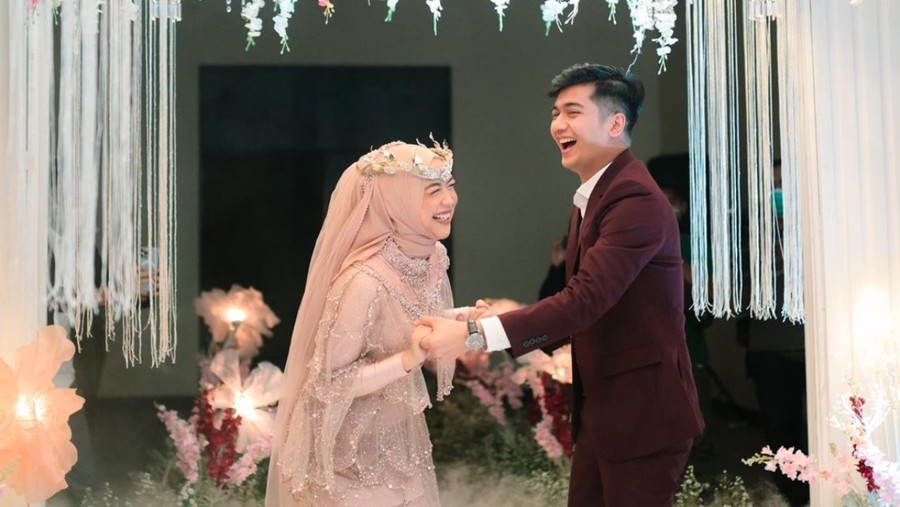 Anniversary pernikahan Ria Ricis dan Teuku Ryan