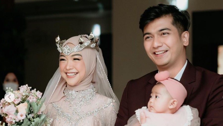 Anniversary pernikahan Ria Ricis dan Teuku Ryan