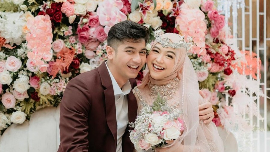 Anniversary pernikahan Ria Ricis dan Teuku Ryan
