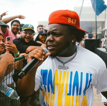 Lirik Lagu Spin Back (Pull Up, Pew!) - Scootie Wop