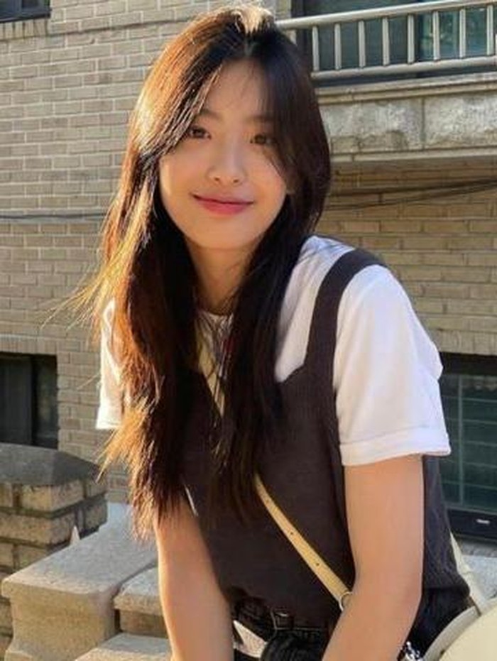 Selain berakting, Oh Ye Ju yang kini tergabung dalam RAIN COMPANY, juga aktif menjadi model./ foto: instagram.com/oh.yeju