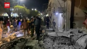 VIDEO: Wilayah Pemberontak Pro Turki Di Suriah Diserang Roket, 5 Tewas