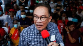 PM Anwar Ibrahim Langsung Telepon Abbas usai RS di Gaza Dibom