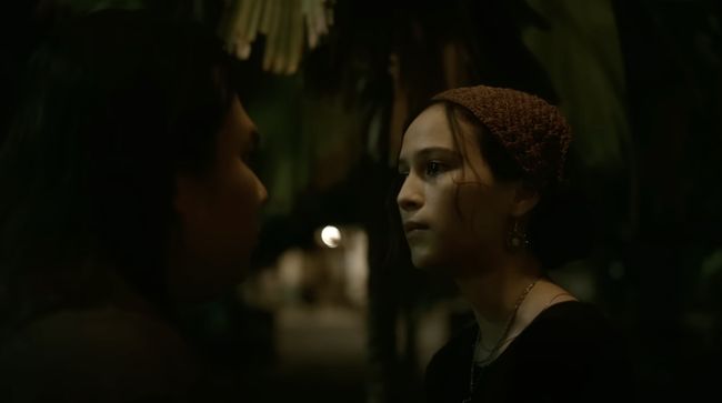 Review film: Keramat 2 hadir dengan eksekusi yang lebih rapi, tapi Monty Tiwa agaknya punya obsesi lebih dalam saga horor ini.