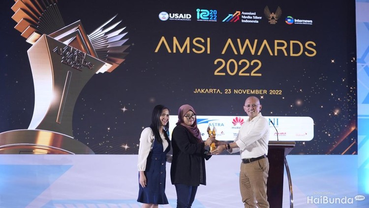 HaiBunda meraih penghargaan AMSI sebagai Media Nasional dengan Pertumbuhan Brand Terbaik