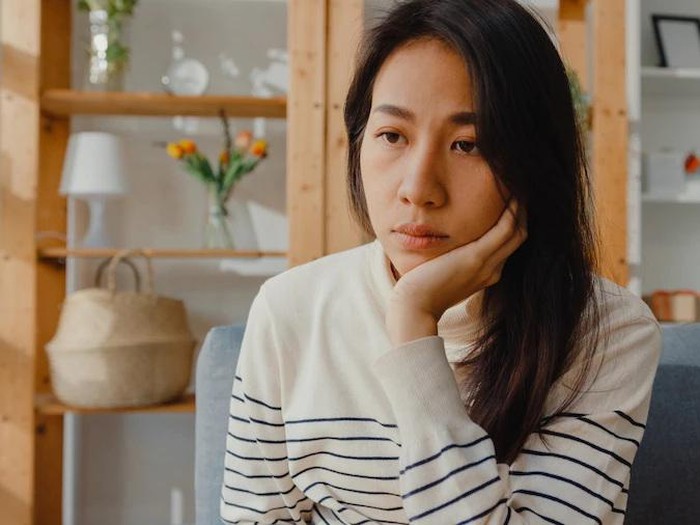 Ilustrasi bingung/ Foto: Freepik.com/tirachardz