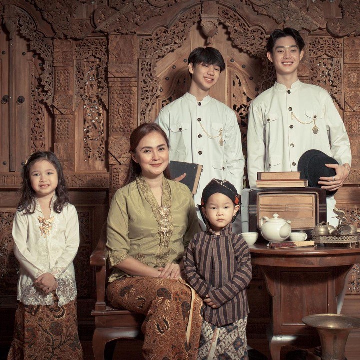 <p>Meskipun begitu, Natalie berusaha melupakan masa lalu dan memaafkan dirinya sendiri. Ia pun mengatakan pengalaman dua kali bercerai justru membuatnya menjadi lebih kuat dan memberikan banyak pelajaran. (Foto: Instagram@nat_grtm)</p>