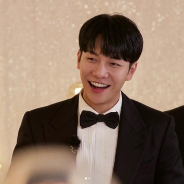 Ditipu HOOK selama 17 Tahun, Lee Seung Gi Umumkan Gabung Agensi Baru