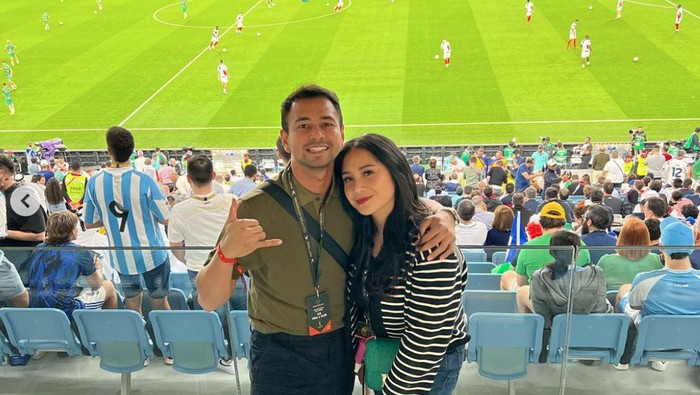 Nagita Slavina dan keluarga