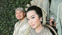 <p>Pengantin wanita terlihat memesona dengan riasan yang flawless dan sederhana.  (Foto: Instagram: @zanacobhita)</p>