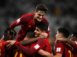 Spanyol Menang Telak, Luis Enrique: Jangan Terlena!
