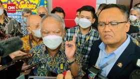VIDEO: Menteri Basuki Pakai Risha Bangun Rumah Korban Gempa Cianjur