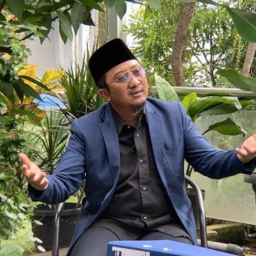 Ustaz Yusuf Mansur Kecelakaan, Ban Mobil Sampai Robek